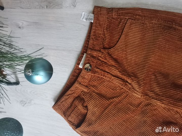 Брюки Stradivarius вильветовые M 44-46