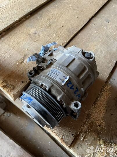 Компрессор кондиционера Mercedes w212 1,8