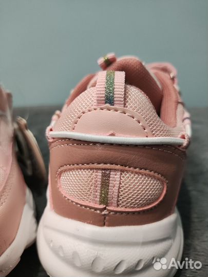 Кроссовки детские 31 размер на девочку