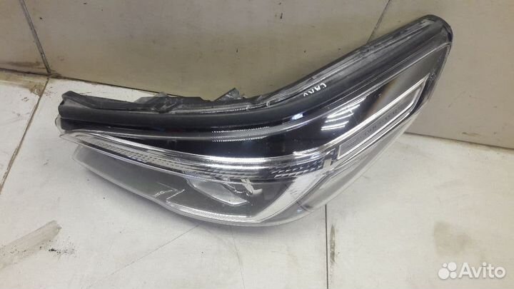 Фара левая Subaru Forester