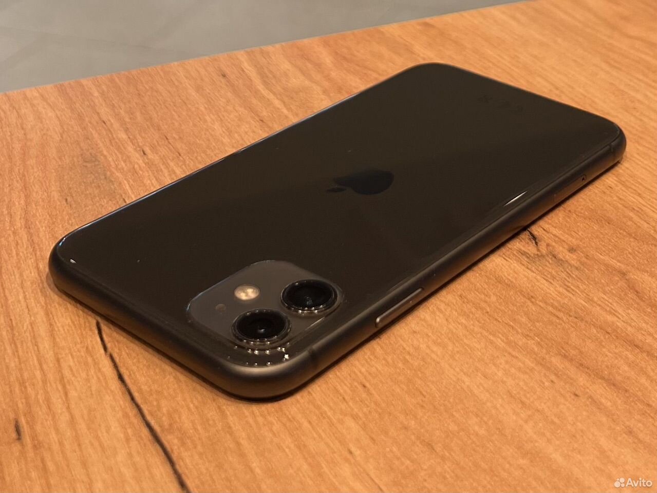 iPhone 11, 64 ГБ, SIM + eSIM