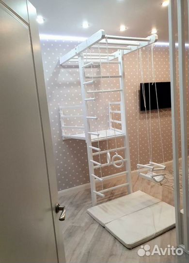 Шведскaя cтенка деревянная