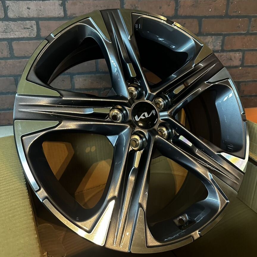 Литые диски Kia 7.5×R18 5×114.3
