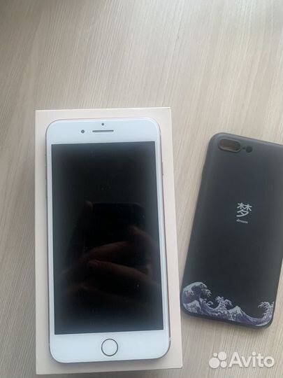 iPhone 8 Plus, 64 ГБ