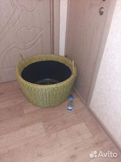 Корзина плетеная из ротанга