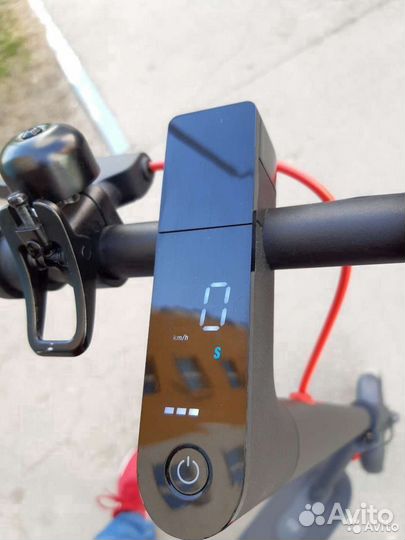 Электросамокат Б/У Хiaomi scooter mijia 365 pro