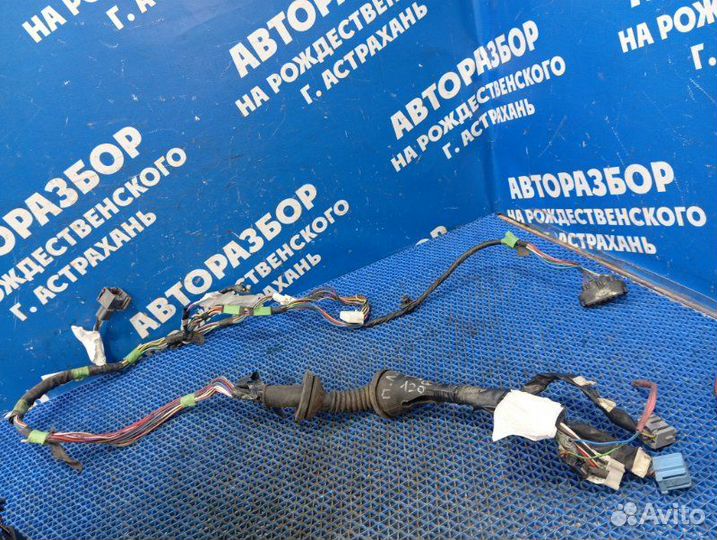 Проводка двери Toyota Corolla 120 седан 2004