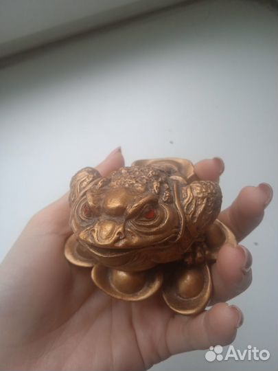 Талисман денежный лягушка