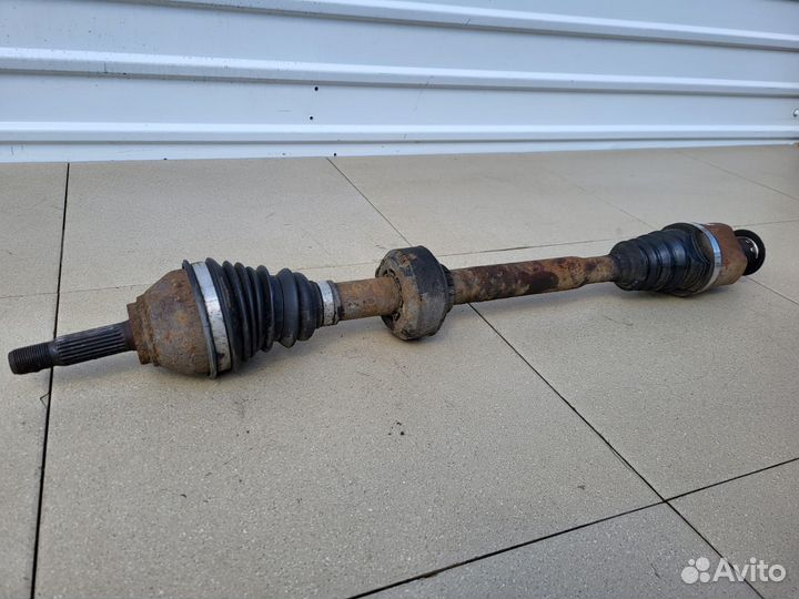 Привод передний правый Renault Logan