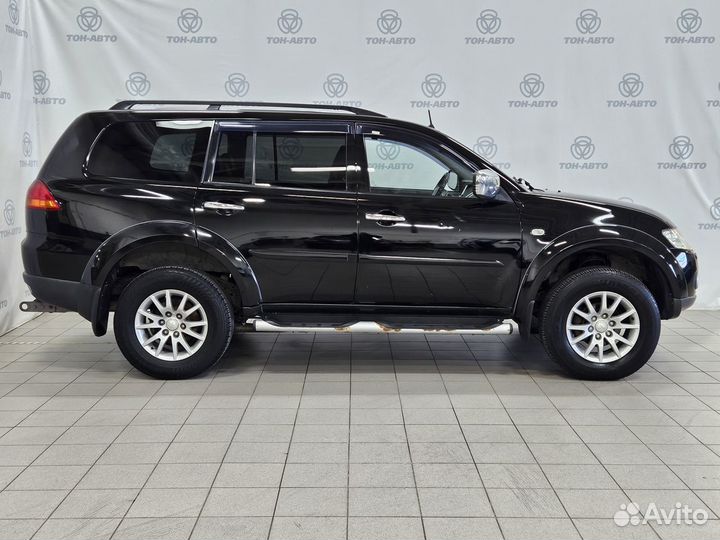 Mitsubishi Pajero Sport 2.5 AT, 2010, 280 630 км