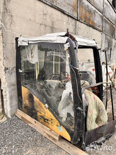 Кабина CAT 320 DL