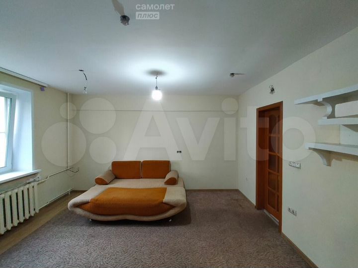 Комната 17,8 м² в 2-к., 1/3 эт.