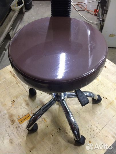 Стулья стоматолога косметолога новый 2 шт