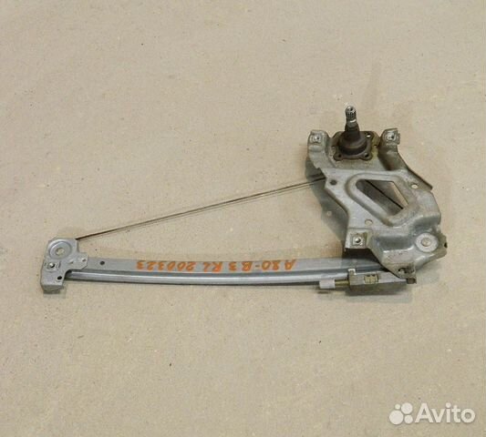 Стеклоподъемник задний левый Audi 80 B3