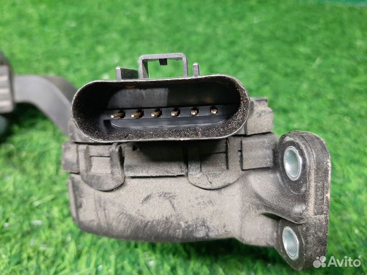 В наличии: Педаль газа для Ford Fusion 1