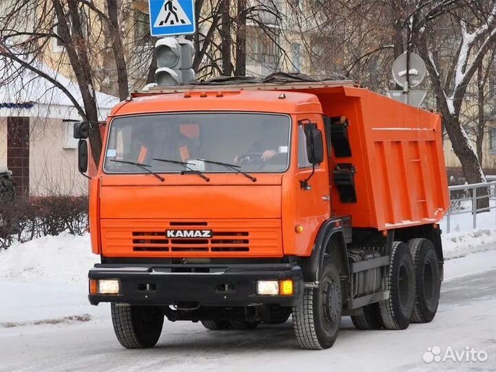 Водитель самосвала