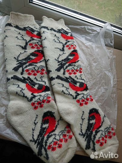 Шерстяные гольфы со снегирями