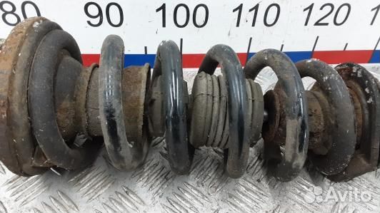 Стойка передняя правая mitsubishi pajero 3 (ZML04N