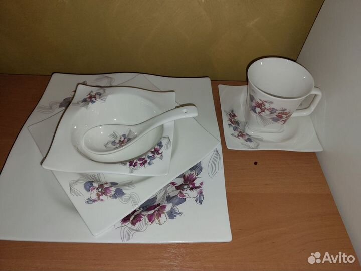 Чайный столовый сервиз на 12 перс новый фарфор 98
