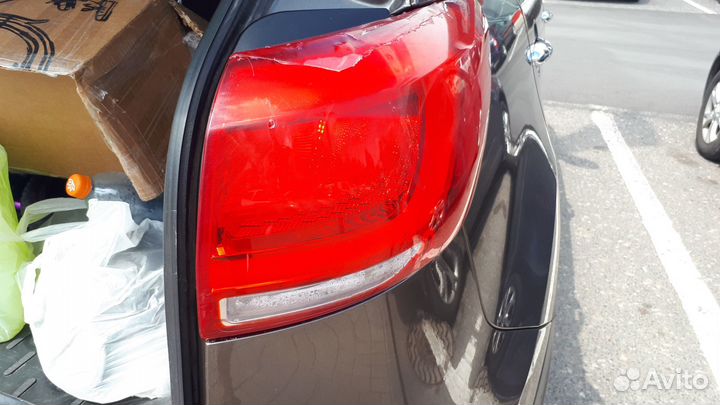 Фонарь задний правый kia sportage