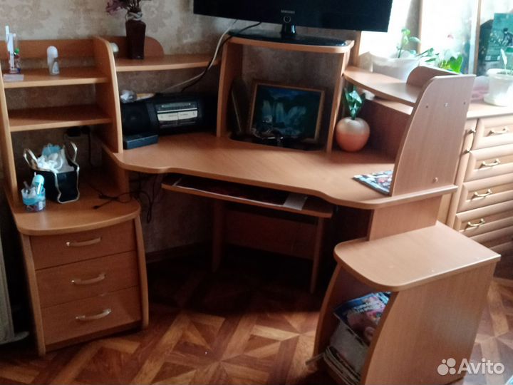 Компьютерный столик бу