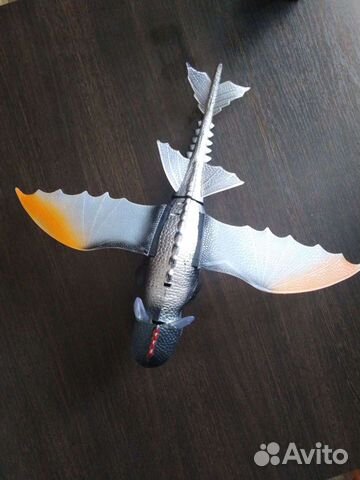 Дракон игрушка беззубик