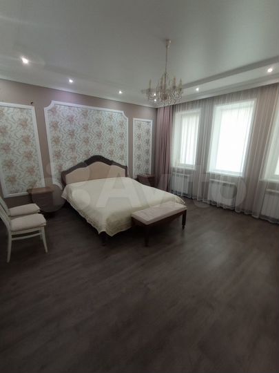 Дом 218 м² на участке 6 сот.