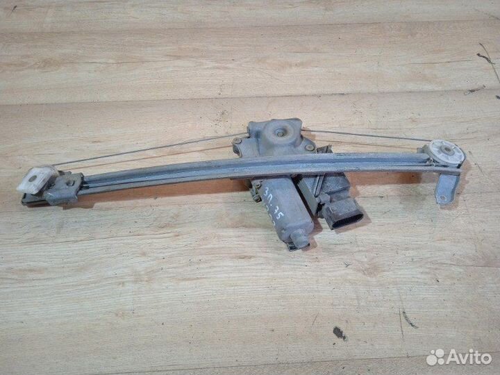 Стеклоподъемник электрический задний правый