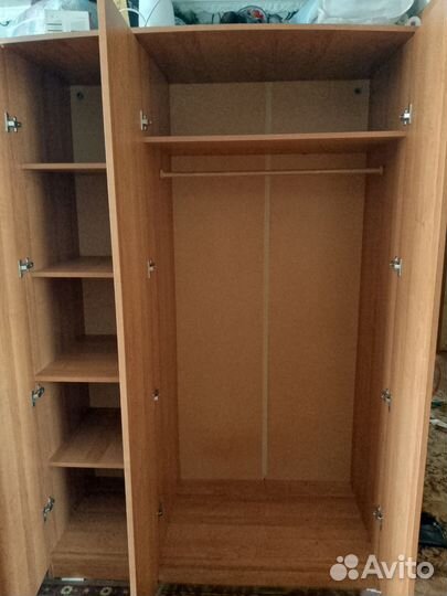 Шкаф