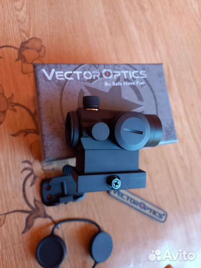 Коллиматорный прицел Vector Optics