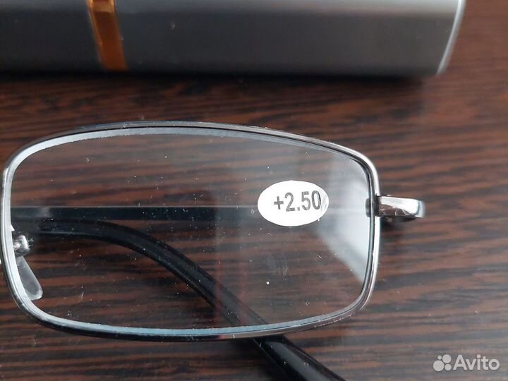 Очки для коррекции зрения, чтения +2,5