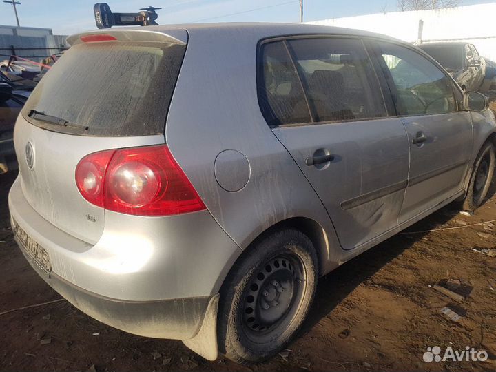 Volkswagen golf 5 дверь