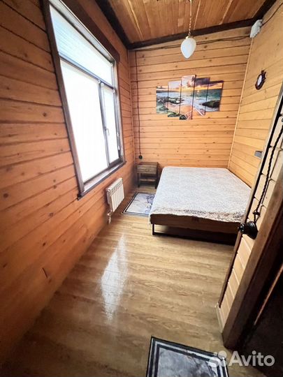 Дом на воде (хаусбот)