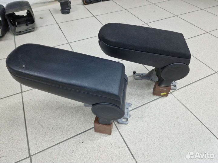 Подлокотник Volkswagen Passat B5 (Оригинал)