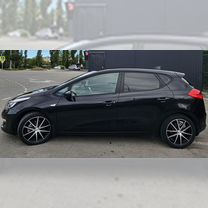 Kia Ceed 1.6 AT, 2018, 65 000 км, с пробегом, цена 1 690 000 руб.