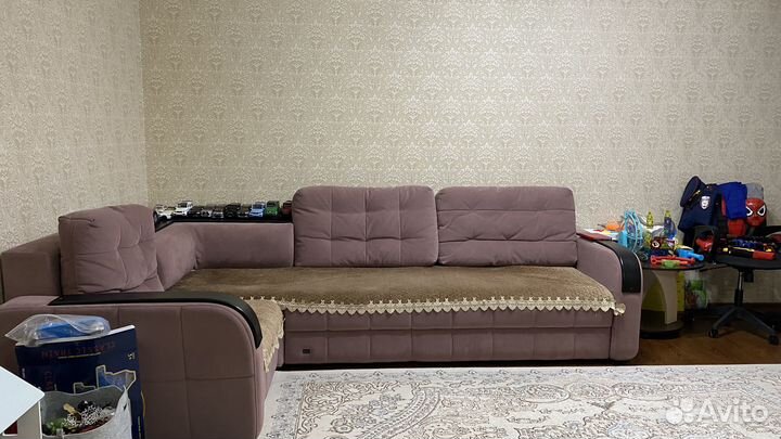 Большой угловой диван раскладной бу