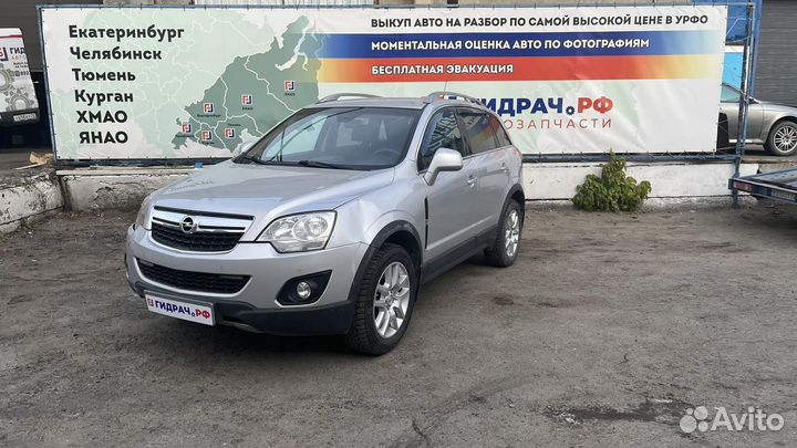 Контейнер в багажник Opel Antara (С145) 96811909. Левый