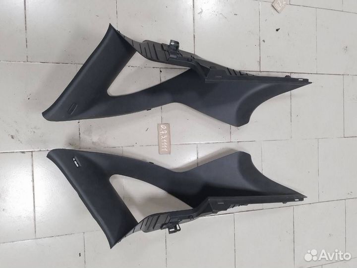 Обшивка задней стойки f-pace