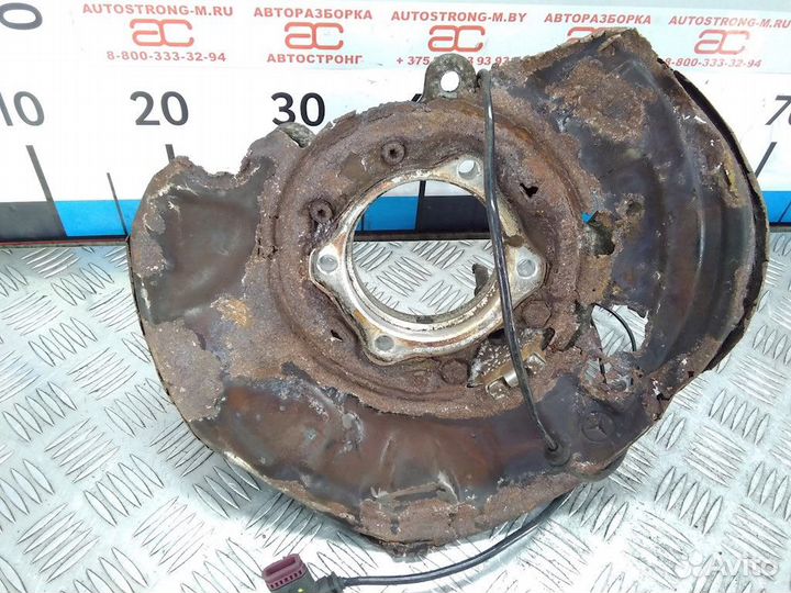 Ступица задняя левая Mercedes-Benz C-Класс