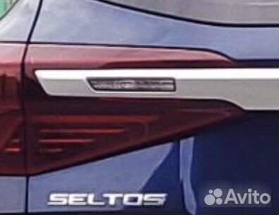 Фонарь в крышку багажника левый Kia Seltos