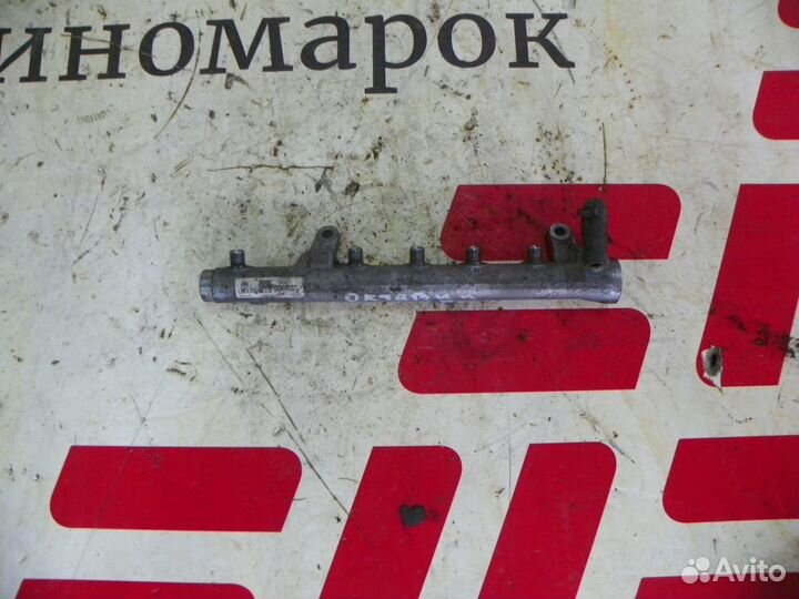 Рейка топливная (рампа) Skoda Octavia