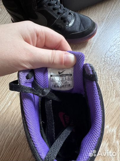 Кроссовки nike женские