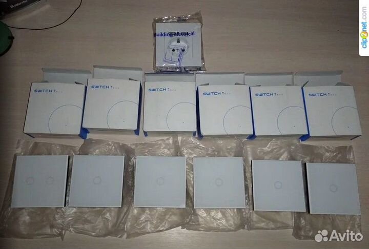 Сенсорный выключатель 5+1 и розетка