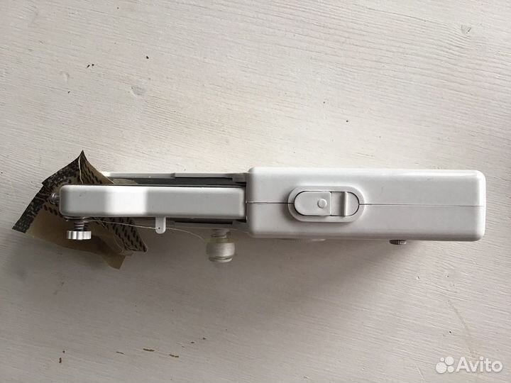 Портативная швейная машинка новая