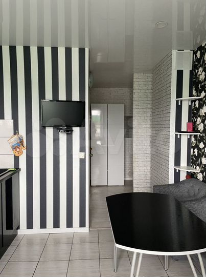 2-к. квартира, 57 м², 9/9 эт.