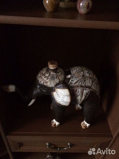 Слон.Дерево