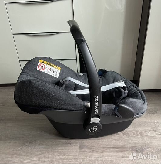 Автолюлька maxi cosi pebble plus с базой isofix