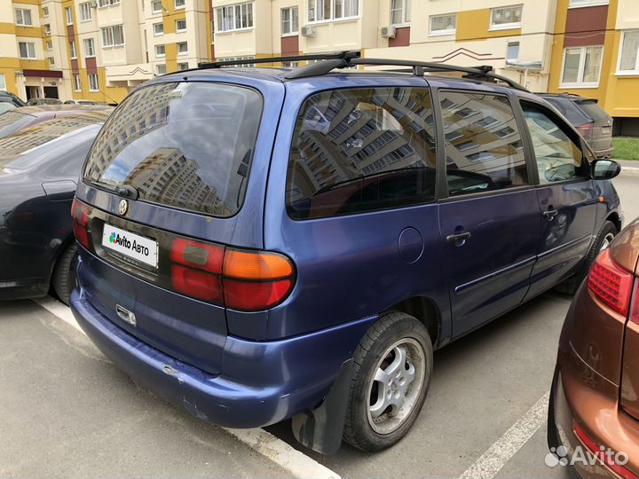 Volkswagen Sharan 2.0 МТ, 1998, 258 000 км