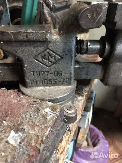 Тиски слесарные поворотные СССР