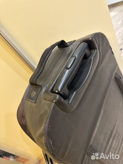 Чемодан адидас